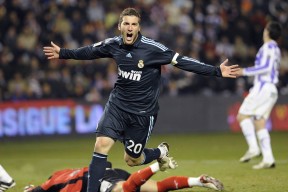 热火球员晒健身照展现极致体型管理，热火球员照片