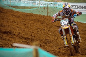 中超球队射门精准度训练强化，中国足球射门教学视频