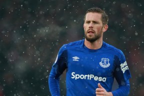 俱乐部对球员开展心理测评强化个体状态管理提升团队效能，球员与俱乐部的谈判案例分析