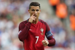 马刺青训营连续培养多位潜力新星，马刺训练营