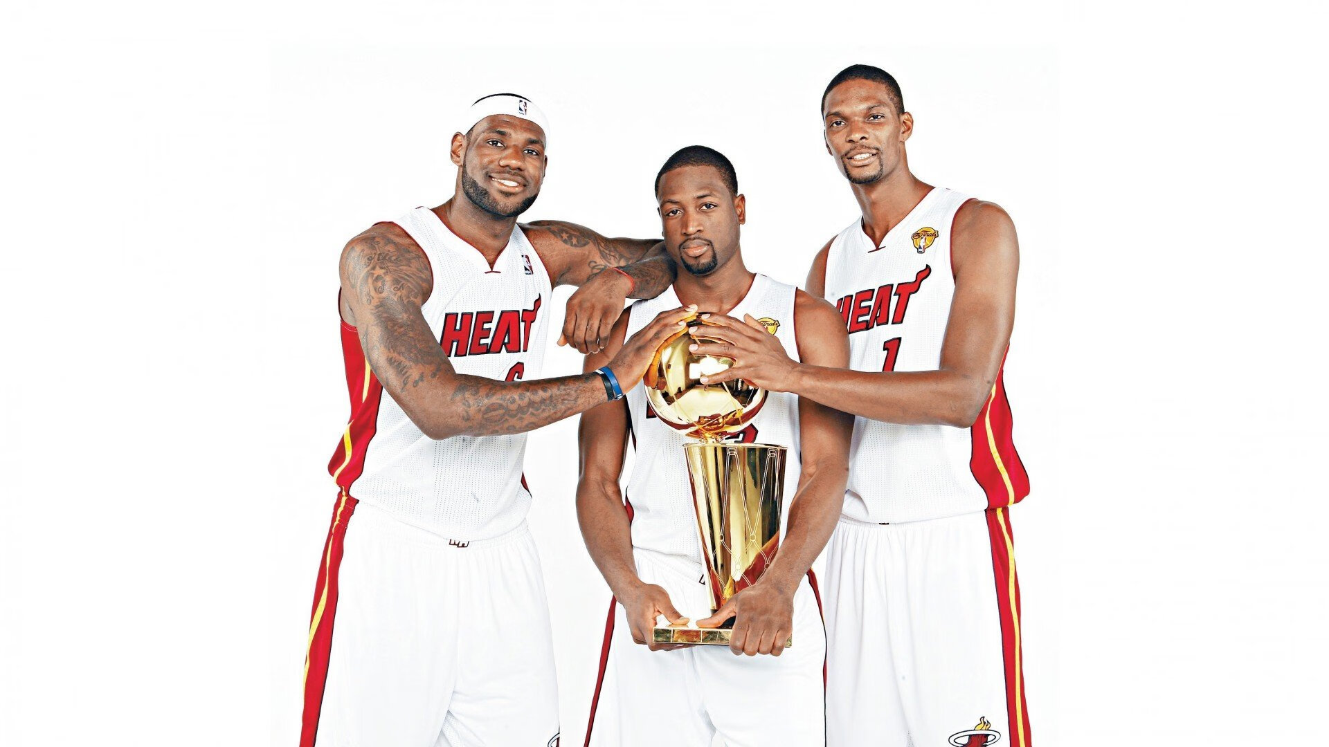 《英雄联盟》“预选战”正式开启，冠军殊途同归！